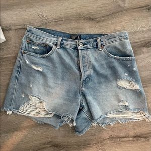 ABERCROMBIE high-rise 4” short